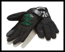 WCC pay up sucker gloves